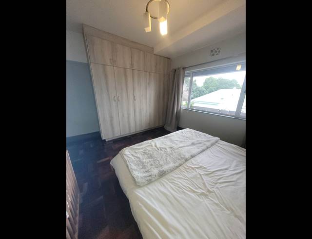 2 BEDROOM APARTMENT RENTED IN ORANJEZICHT